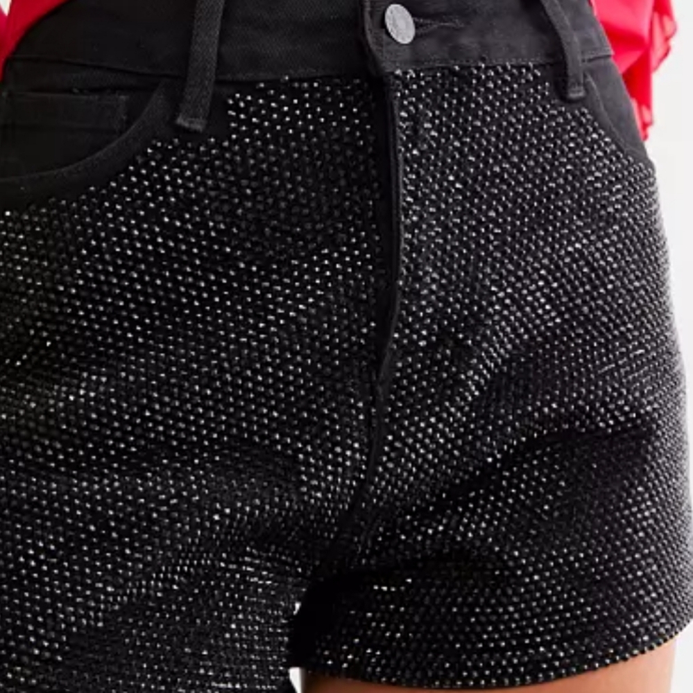 NWOT BLuedeer Black Silver Studded Women's  Shorts With Pockets sixe Lx. - Picture 3 of 4